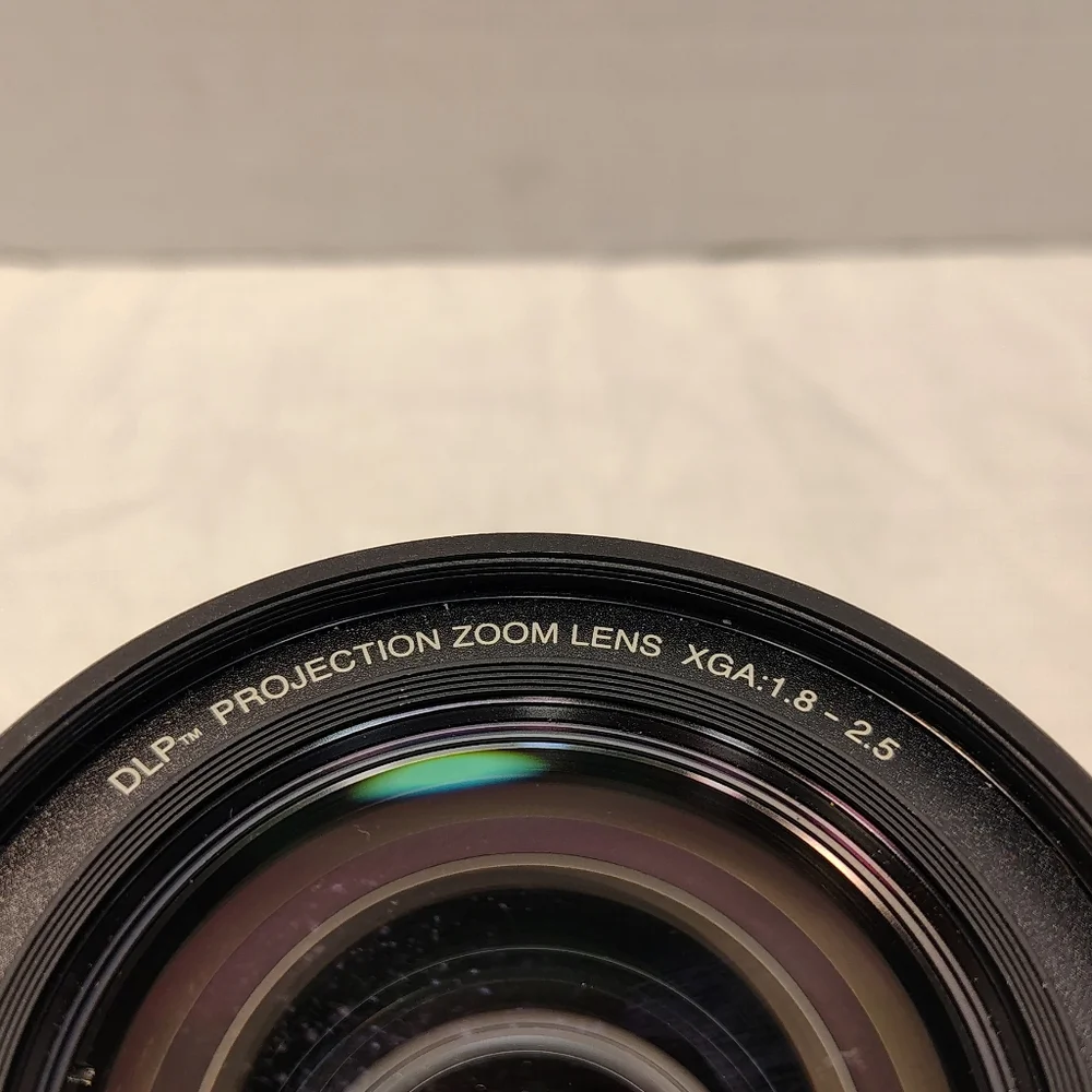 Panasonic DLP Projection Zoom Lens XGA:1.8 -2.5